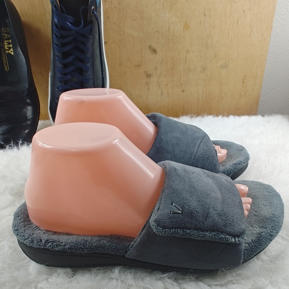 Vionic Darby Adjustable Strap Fuzzy Orthotic Slippers Slides Gray Women’s Sz 8 - Picture 5 of 11